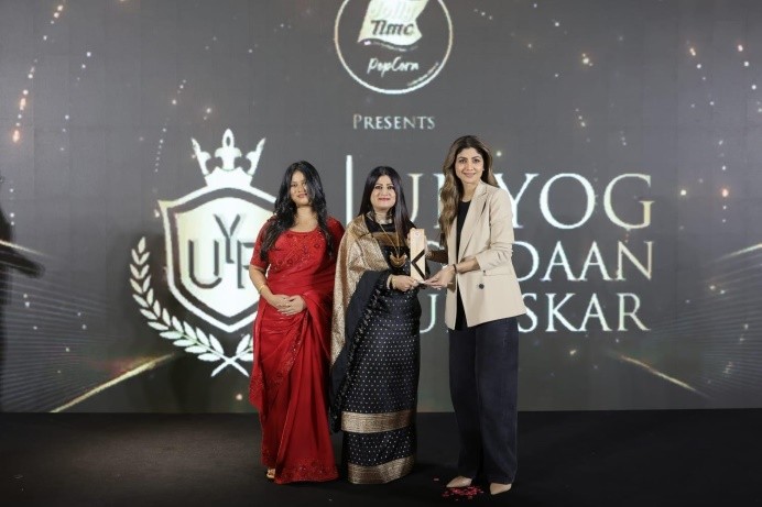 Spiritual Scientist Rashmi Aiyappa receives Lifetime Achievement Award