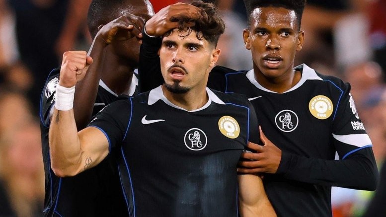 Chelsea crush West Ham 5-1 in London derbyLondon