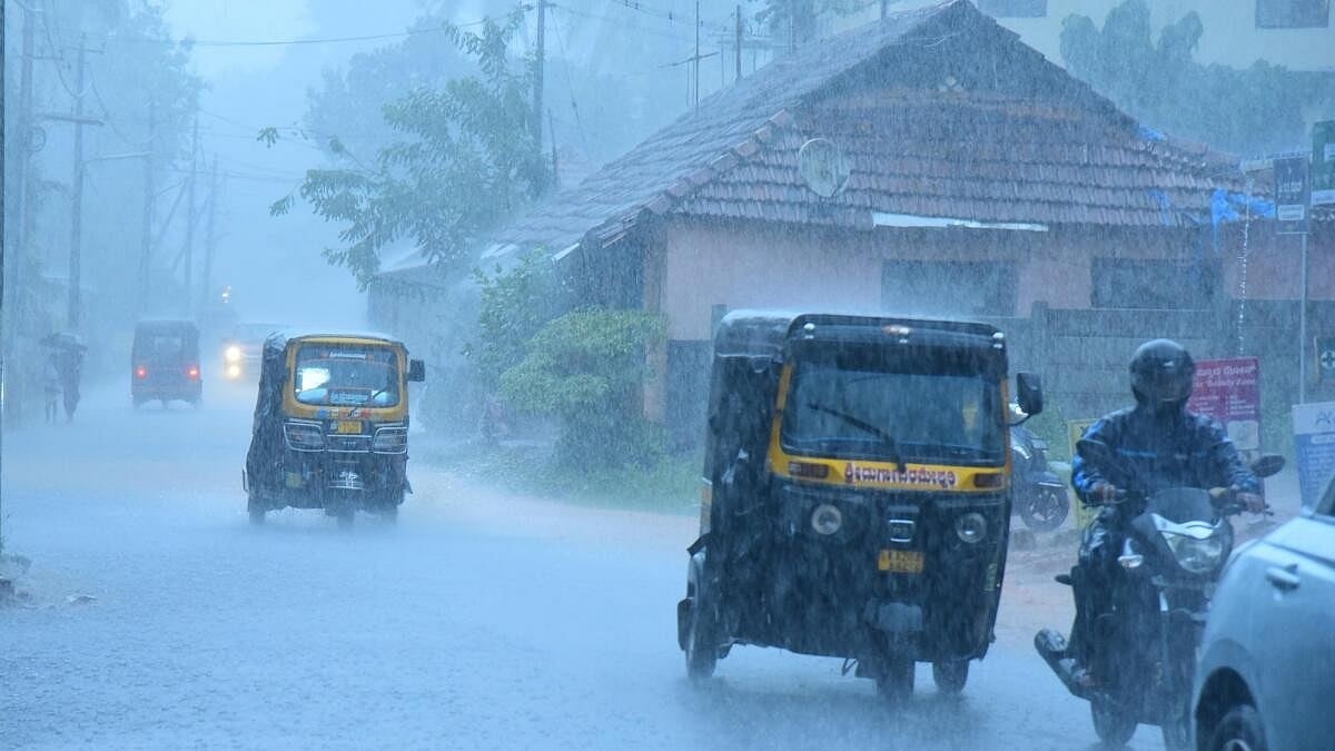 B’luru expects 5 days rain, Yellow alert for 15 districts
