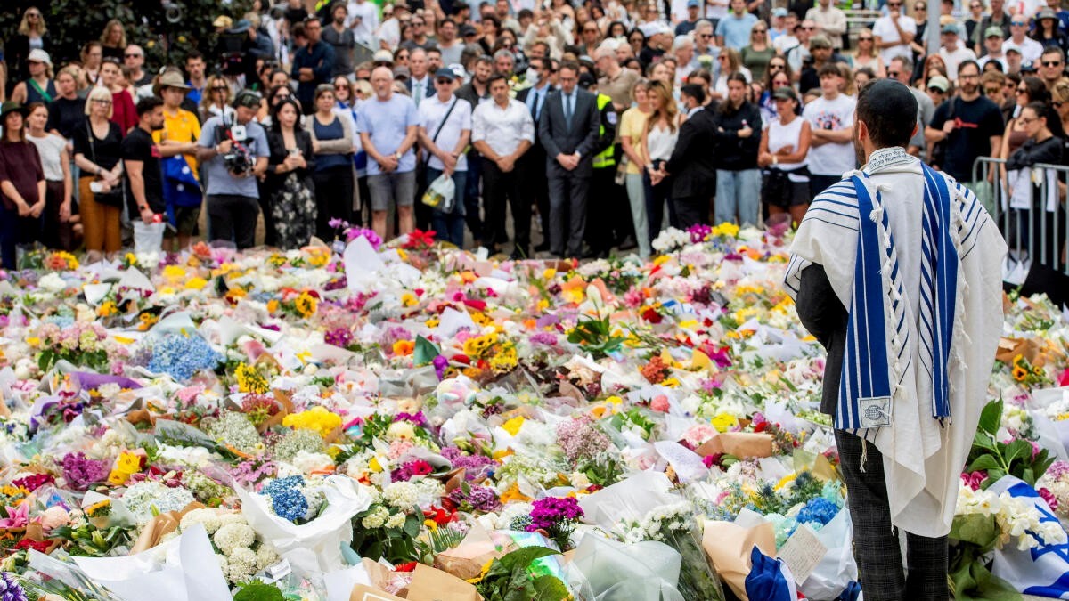 Sydney Honors Victims of Bondi Beach Shooting