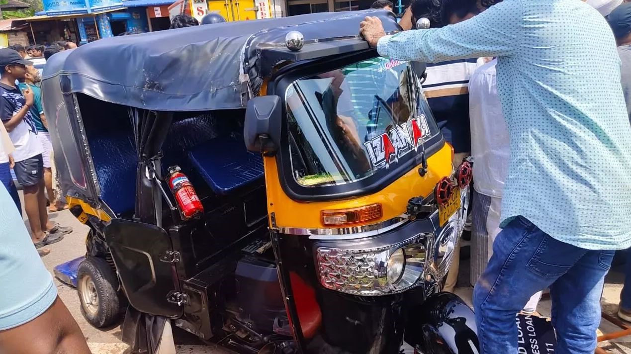 Crash Claims Auto Driver's Life After Pickup Collision
