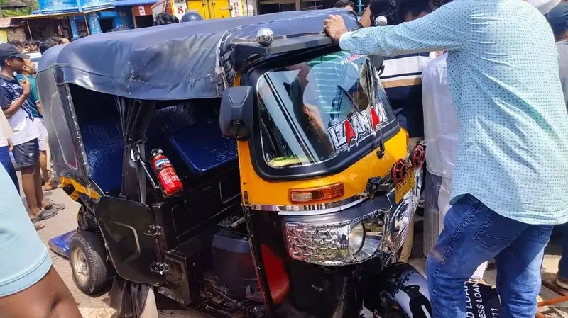 Crash Claims Auto Driver's Life After Pickup Collision