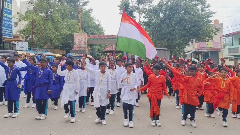 School celebrates Independence Day with distinction