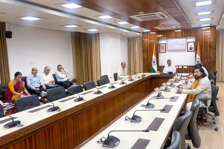 Bengal cabinet clears 7th Pay Commission, ‘Annapurna Bhandar’ Intro: Under Annapurna Bhandar, women beneficiaries will receive a monthly allowance of Rs 3,000