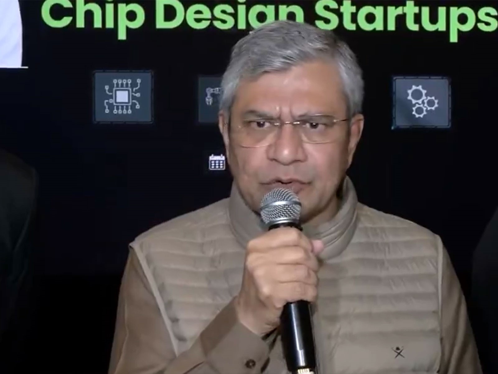 India Aims To Lead Global Semiconductor Industry