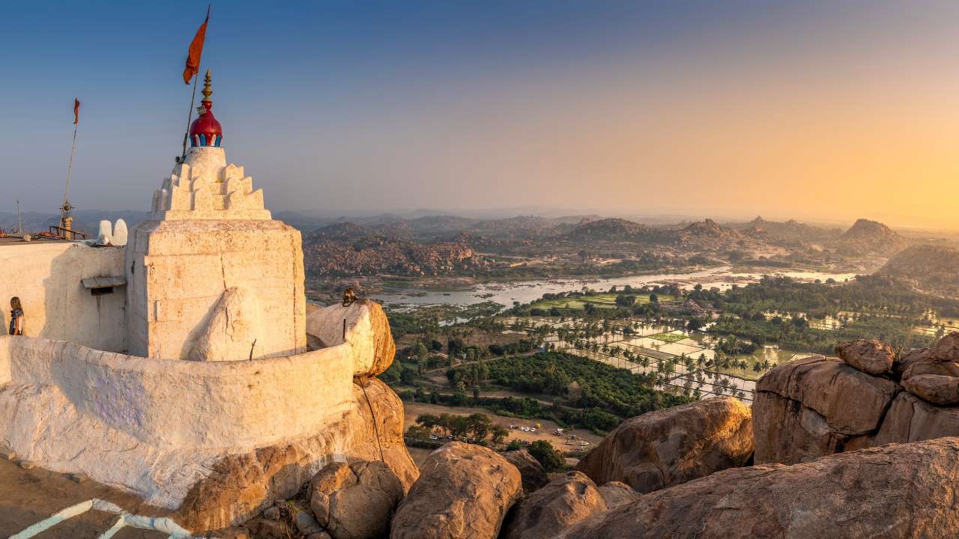Karnataka CM Siddaramaiah Announces Development Push for Anjanadri Hill