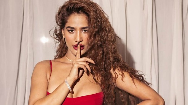 Poonam Pandey Cast as Mandodari in Ramleela