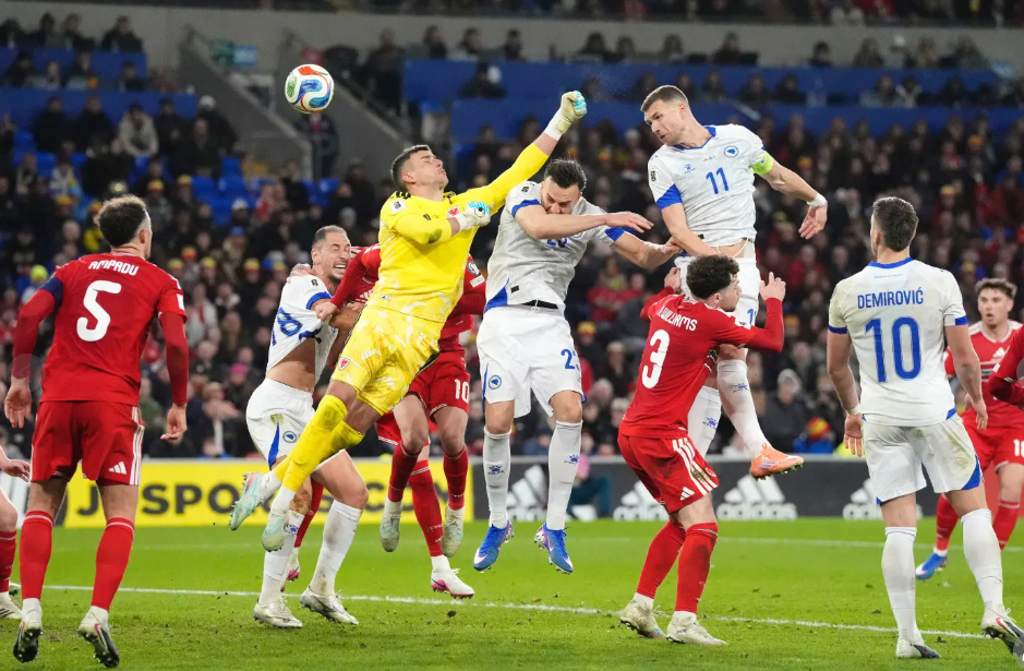 Dzeko Looms Large as Italy Faces Bosnia in Crucial Playoff