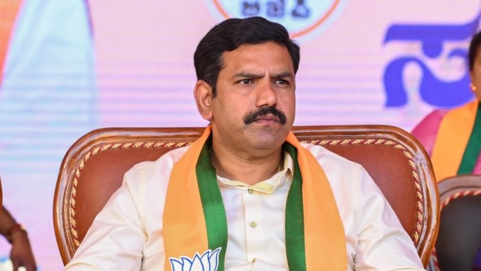 Karnataka BJP chief predicts political shake-up