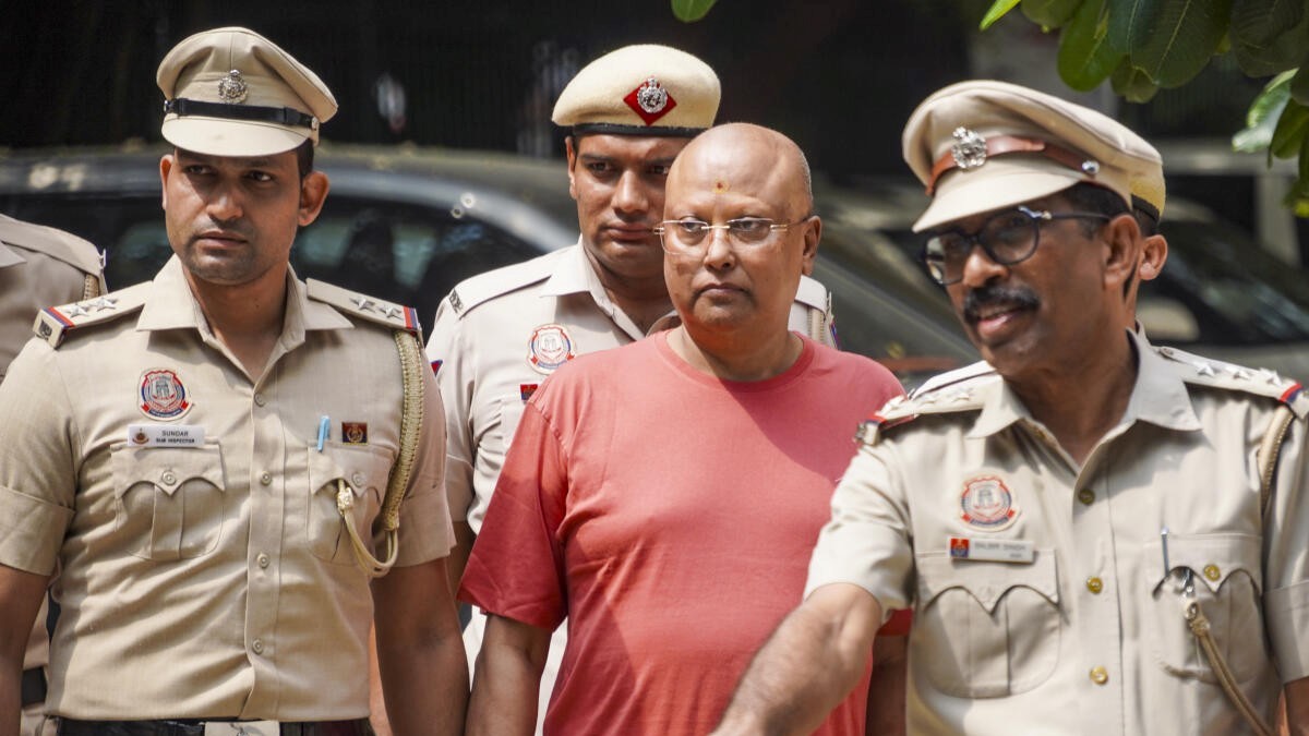 Self-Styled Godman Chaitanyananda sent to 5 day police custody