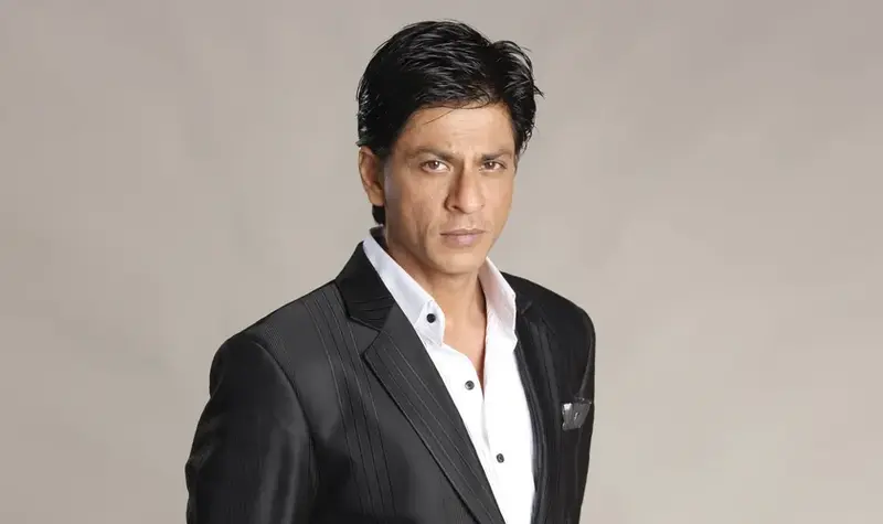 Saffron leader announces cash reward for chopping SRK’s tongue