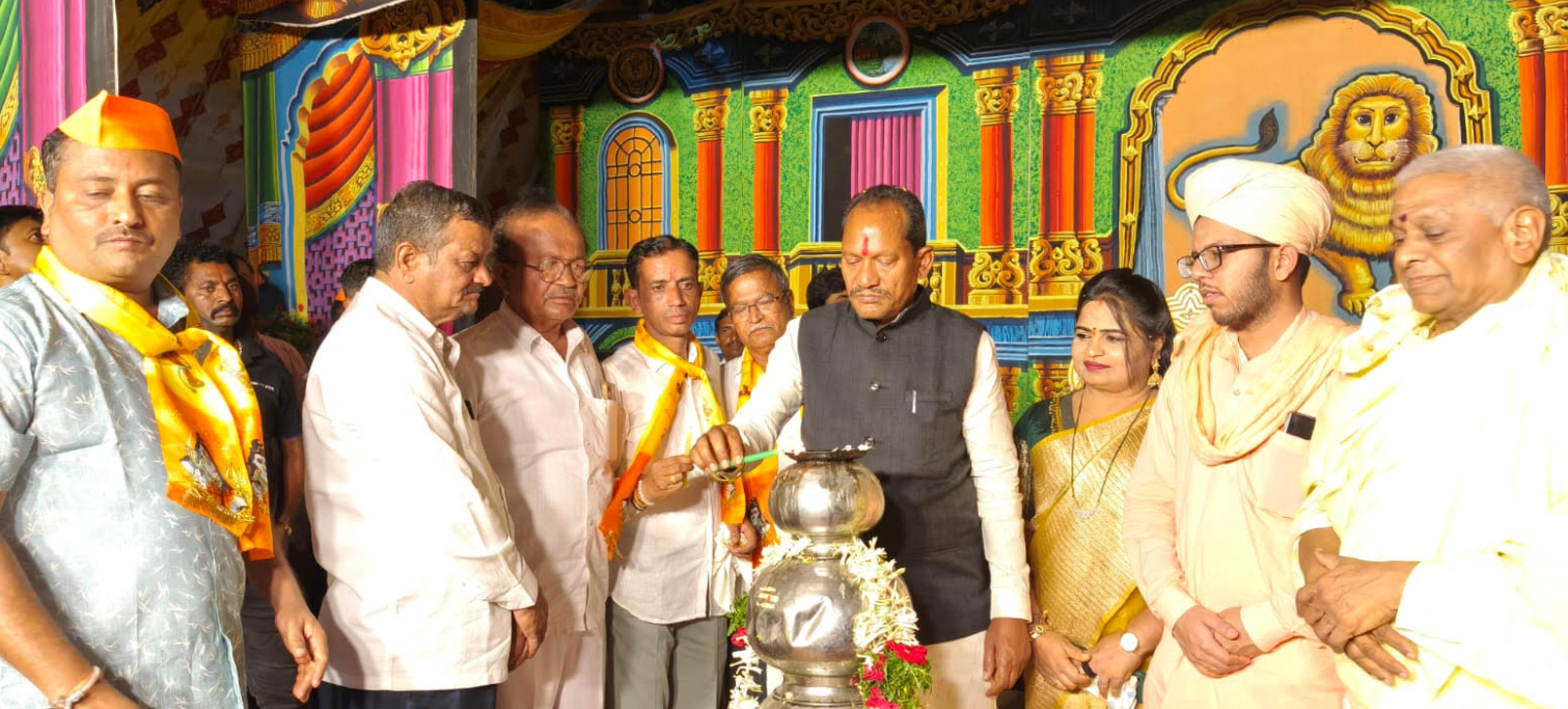 Mahadev Temple Fair Celebrated with Devotion in Mudhol Village