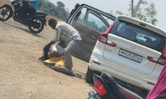 Husband slits Wife’s throat in broad daylight
