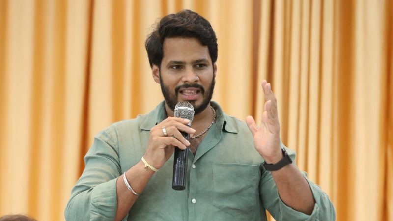Conduct railway exams in Kannada too: Nikhil Kumaraswamy to Centre