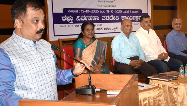 Karnataka leads in services, Trails in merchandise exports