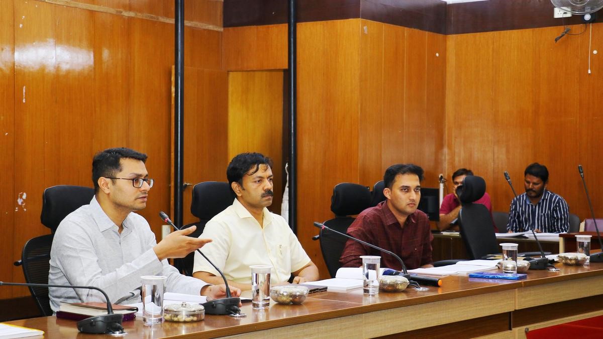 Strict orders issued to complete essential vaccinations: Mohammed Haris Sumer