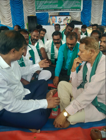Farmers continue day-and-night protest demanding irrigation project