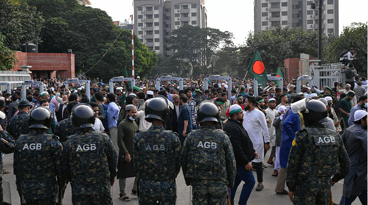 India suspends visa applications indefinitely in Chittagong