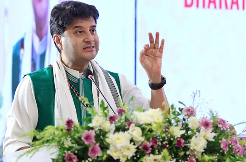 Scindia Urges Youth to Lead India’s Vision of ‘Vishwaguru Bharat’