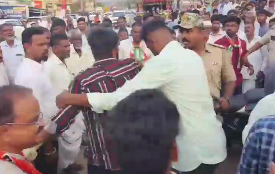 Clash Between Congress and BJP Workers During Campaigning