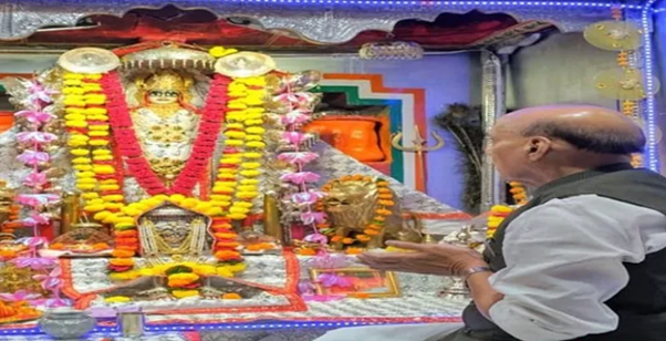 Rajnath Singh offers prayers at Tanot Mata Shrine