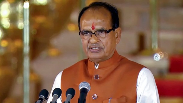 Agri Min urges tractor firms to pass GST cuts to farmers