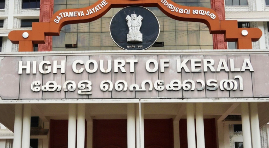 Cong breathes easy as Kerala HC upholds vigilance clean chit