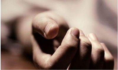 On-duty cop shoots himself dead