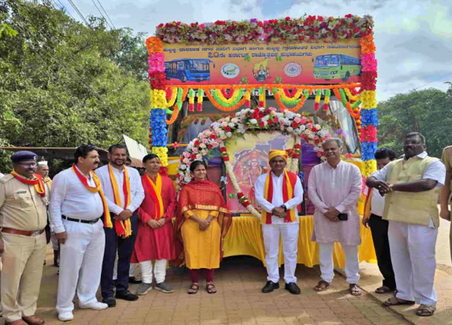 Hubballi driver turns bus into Kannada showcase