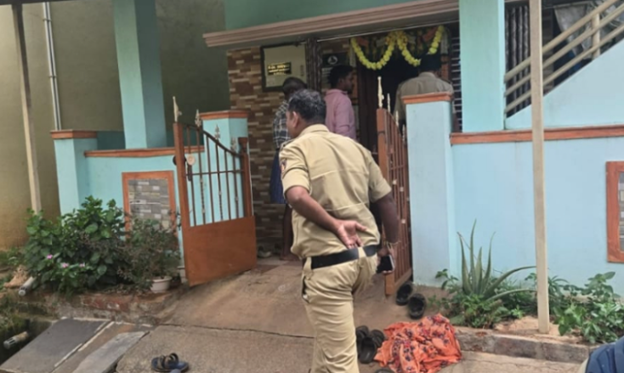 Home-alone Woman Attacked in Davanagere