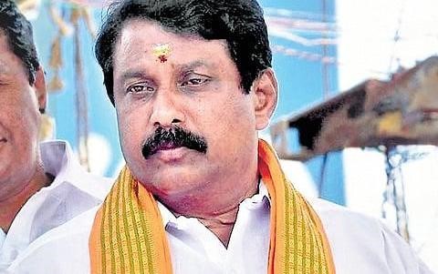 TN BJP chief to meet Amit Shah amid alliance talks