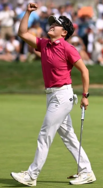 Rookie Akie Iwai leads Canadian Women’s Open