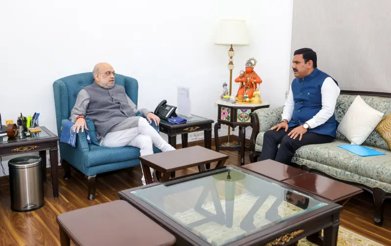 Vijayendra meets Shah amid K’taka political tensions