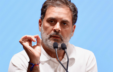 Rahul Gandhi condemns lathi charge on SSC protestors