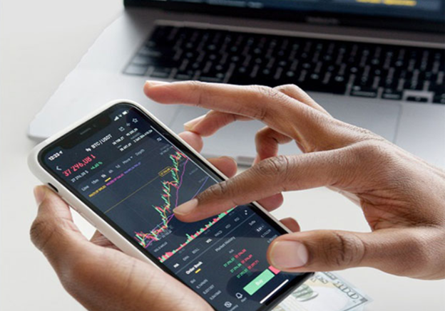 Indian IT Stocks Slide After  H-1B Visa Fee Hike