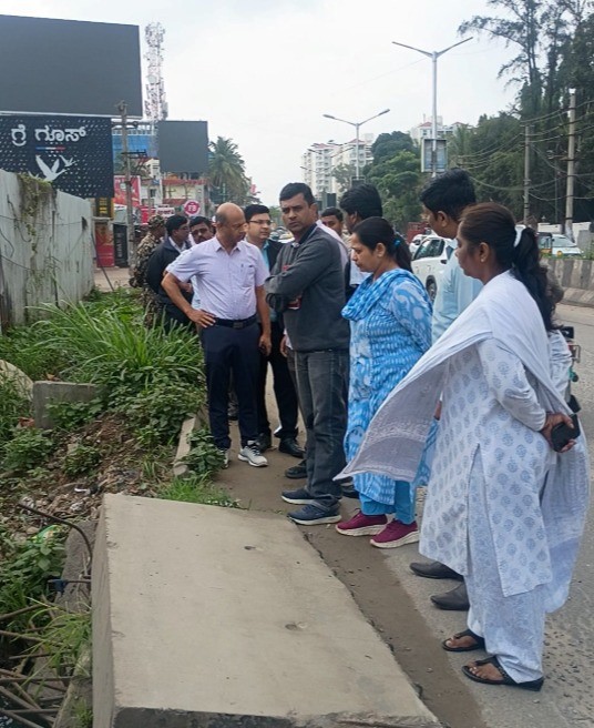 BBMP East Zone Commissioner conducts inspection, orders civic works