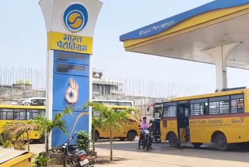 Normal fuel supply in Bidar; Moderate rush at LPG outlets