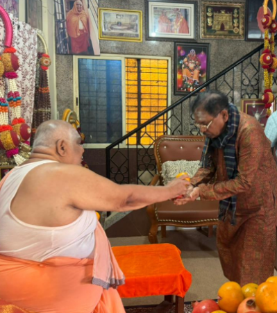 Parameshwar’s sudden visit to Kodimath sparks political curiosity