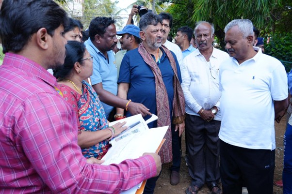 DCM  D.K. Shivakumar Inspects Hero Halli Lake in Yeshwanthapura