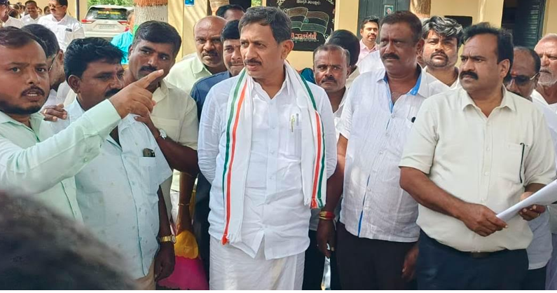 Balakrishna seeks support for Mekedatu project approval