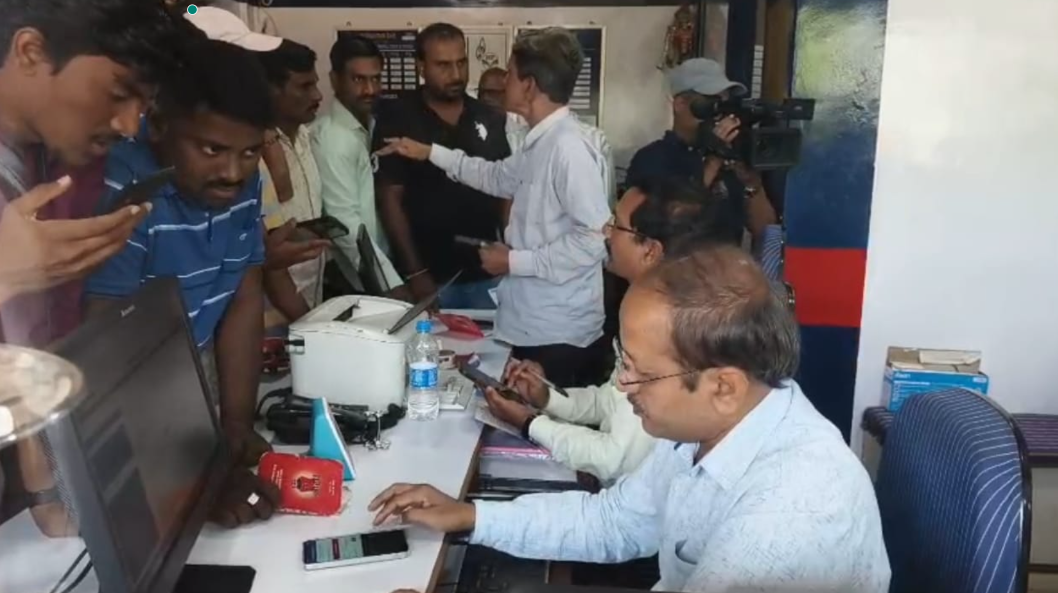 Panic Buying of LPG in Bidar Amid Global War Fears
