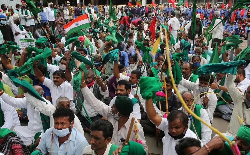 Farmers Protest Demanding Crop Insurance Release and Curbs on Mining Trucks