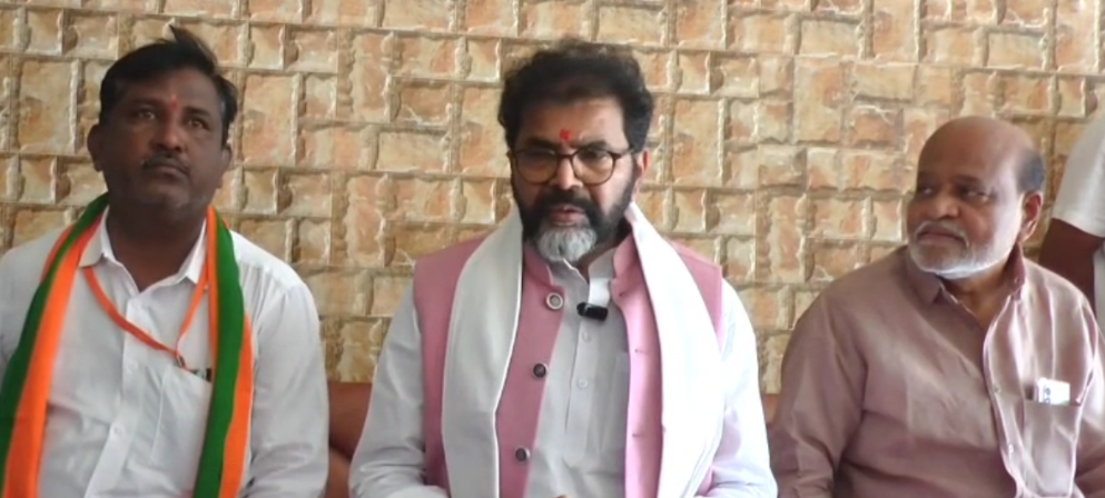 Chalavadi Narayanaswamy slams Congress government in Yadgir