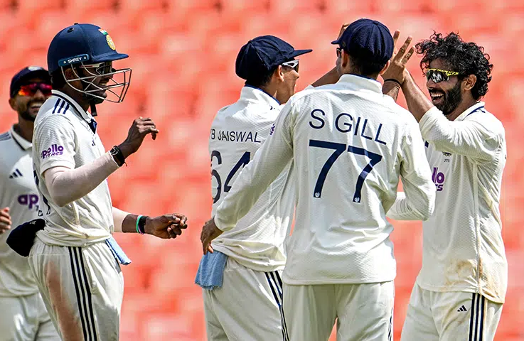 Jadeja, Kuldeep star as India dominate West Indies