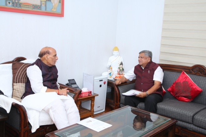 Shettar Gets Def Min’s Assurance on Cantonment Land Transfer
