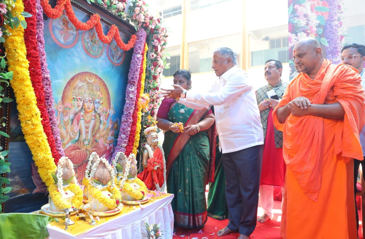 PM works for nation’s all-round devpt: Minister V Somanna