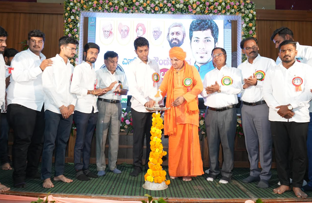 Jivini Sugars Rewards Employees with Festival Gifts and Welfare Support