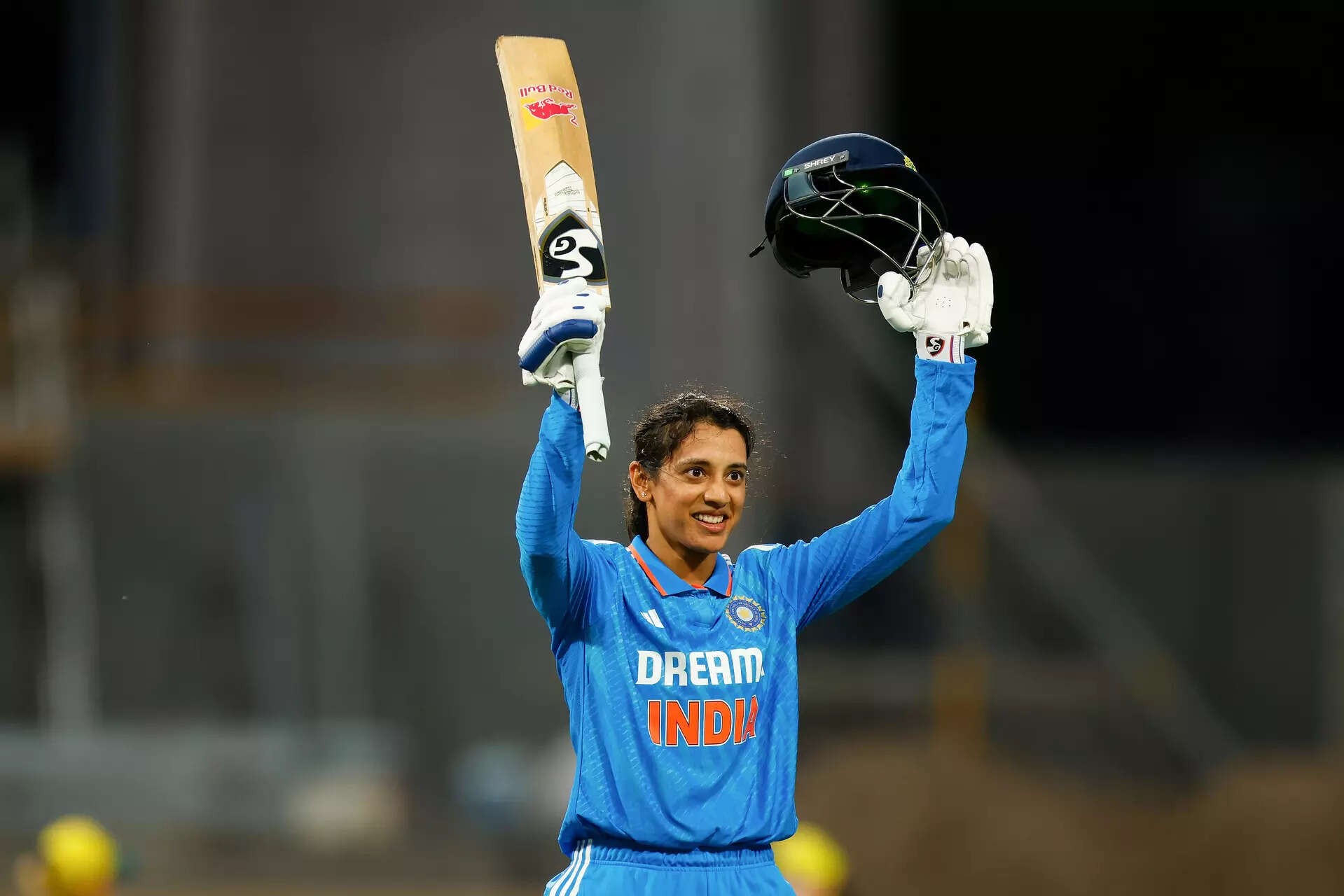 Mandhana shows same leadership spark as Dhoni
